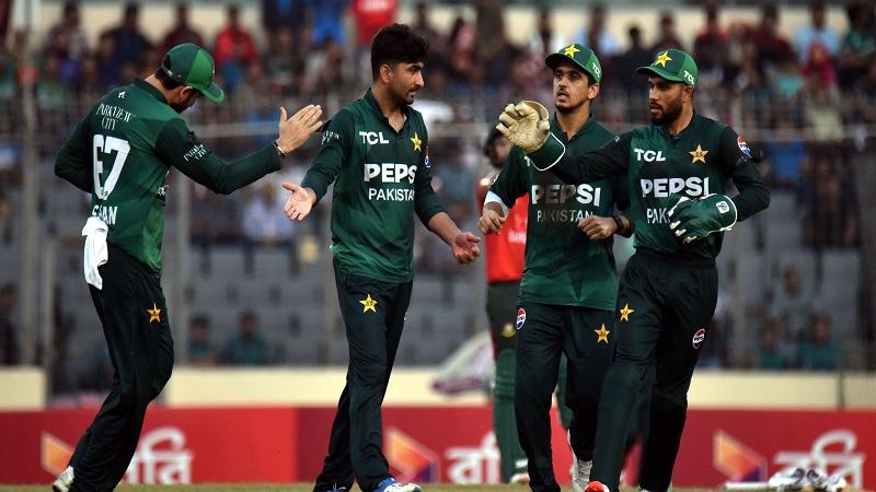বাংলাদেশকে ৭৪ রানে হারিয়ে হোয়াইটওয়াশ এড়াল পাকিস্তান