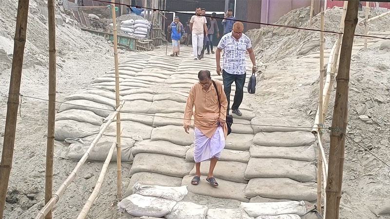 পাটুরিয়া ঘাটে শেষ হয়নি সংস্কার, ঈদযাত্রায় ভোগান্তির আশংকা