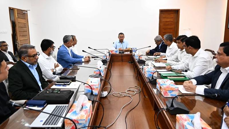 প্রধানমন্ত্রীর সভাপতিত্বে নদী ও খালপাড় রক্ষায় বিন্না ঘাসের ব্যবহার নিয়ে সভা