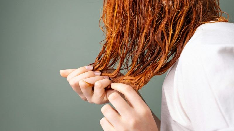 রঙিন চুলের যত্ন-আত্তি