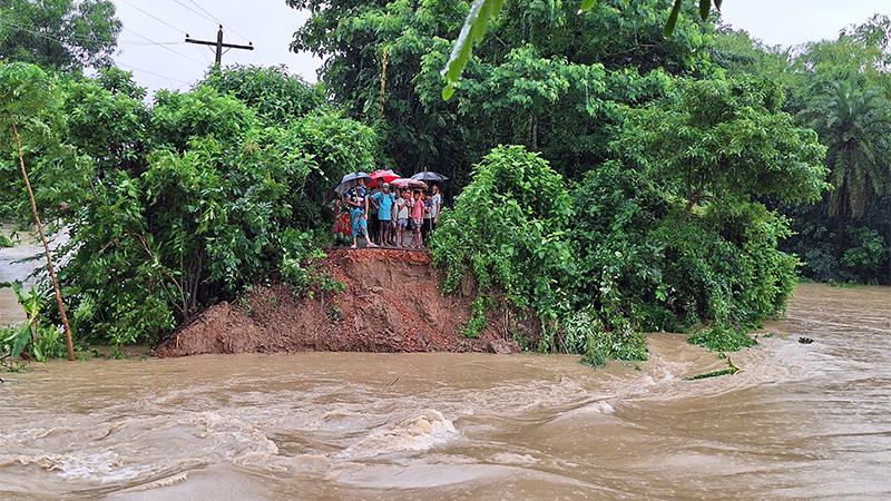 ফেনীতে বন্যায় প্রস্তুত ১৫৩ আশ্রয়কেন্দ্র, খোলা হয়েছে কন্ট্রোল রুম