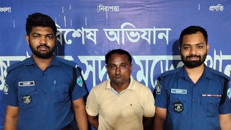 কক্সবাজারে পাহাড় কাটার মামলায় মাঝি খালেক গ্রেফতার