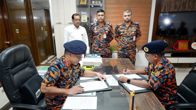 ফায়ার সার্ভিসের নতুন মহাপরিচালকের দায়িত্ব গ্রহণ