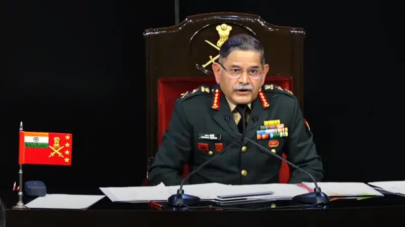 পাঁচ আগস্ট ‘সার্বক্ষণিক যোগাযোগে’ ছিলেন ভারত ও বাংলাদেশের সেনাপ্রধান