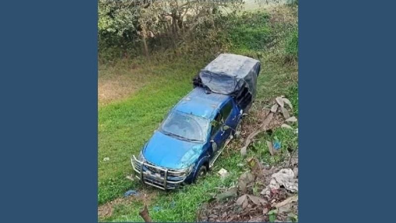 বাঞ্ছারামপুরে পুলিশবাহী গাড়ি উল্টে আহত ৮