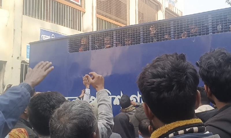 গাইবান্ধায় শিক্ষক নিয়োগে ডিভাইস জালিয়াতি মামলা ২৬ জনের দুদিন রিমান্ড