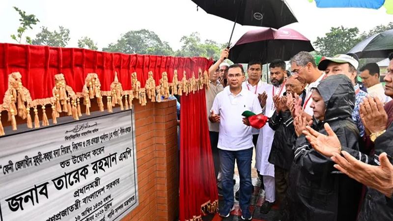 ফেনীতে ১৫৪২ কোটি টাকার বন্যা নিয়ন্ত্রণ, নিষ্কাশন ও সেচ প্রকল্প উদ্বোধন প্রধানমন্ত্রীর