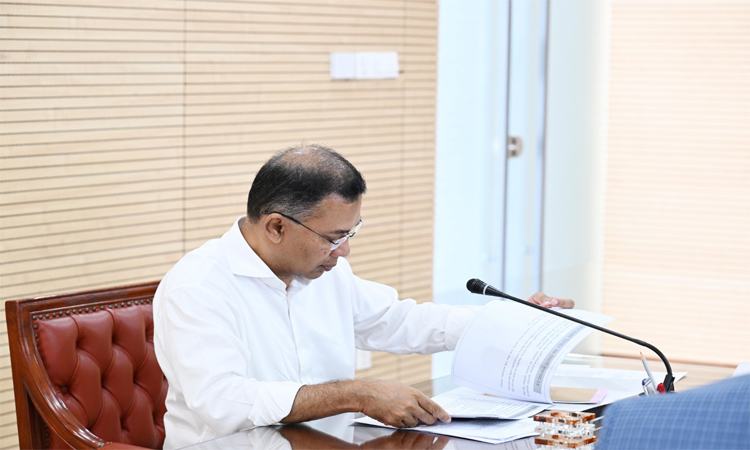 রাজধানীর চার বাস টার্মিনাল দ্রুত স্থানান্তরের নির্দেশ প্রধানমন্ত্রীর