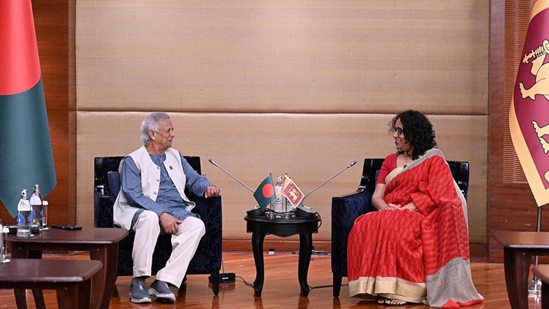 প্রধান উপদেষ্টার সঙ্গে শ্রীলংকার প্রধানমন্ত্রীর দ্বিপাক্ষিক বৈঠক অনুষ্ঠিত