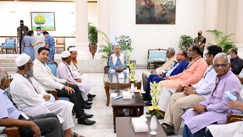 আরো কিছু রাজনৈতিক দলের সঙ্গে প্রধান উপদেষ্টার বৈঠক