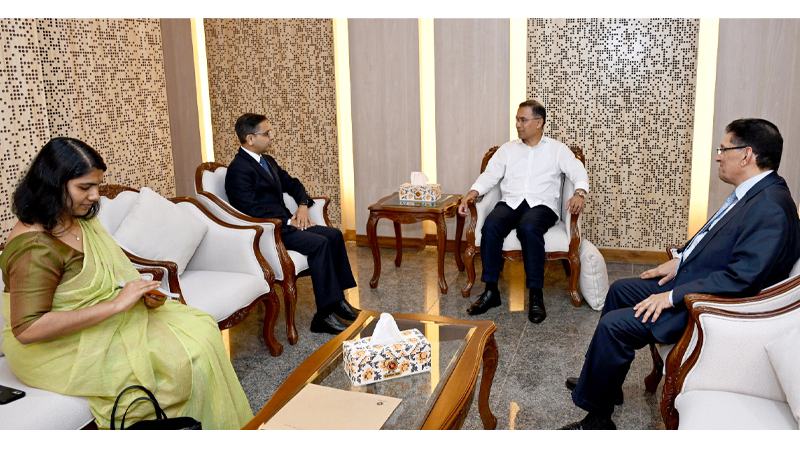 প্রধানমন্ত্রীর সঙ্গে বিদায়ী সাক্ষাৎ করেছেন প্রণয় ভার্মা