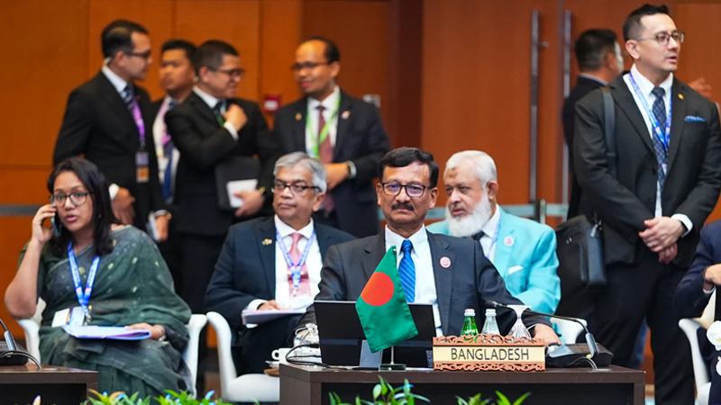 ৩৬ বাংলাদেশী আটক: অভিযোগ তদন্তে একসঙ্গে কাজ করবে মালয়েশিয়া-বাংলাদেশ