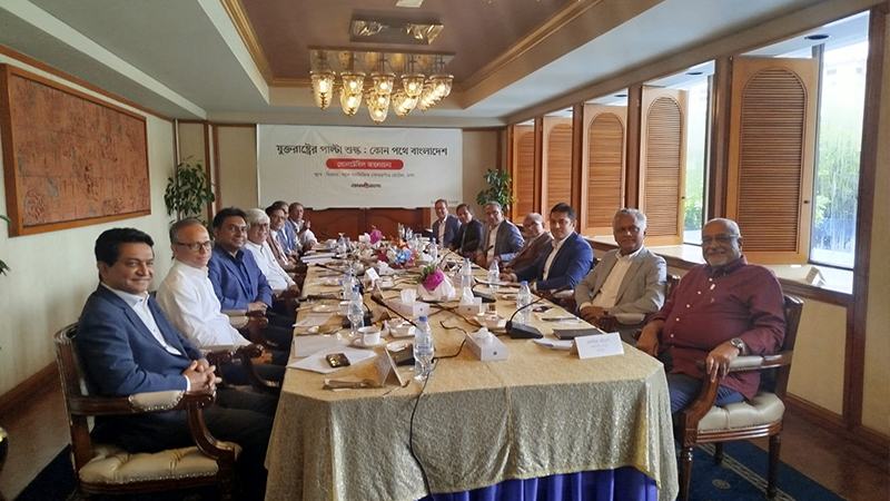 ট্রাম্প প্রশাসনের অর্থনীতি অবৈজ্ঞানিক, এটি টিকবে না: দেবপ্রিয় ভট্টাচার্য