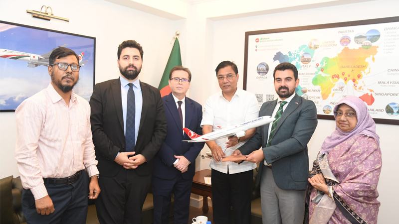 বাংলাদেশ-তুরস্কের মধ্যে বিমান চলাচল ও পর্যটন খাতে সহযোগিতা জোরদারের আহ্বান পর্যটনমন্ত্রীর