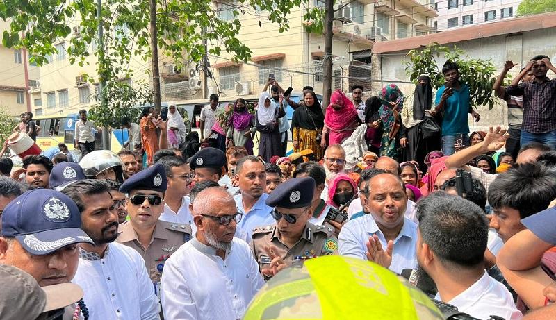 শ্রমমন্ত্রীর হস্তক্ষেপে অবরোধ প্রত্যাহার করলেন নাসা গ্রুপের শ্রমিকরা