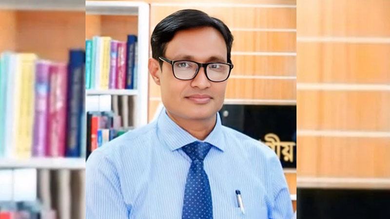 রাজশাহীর বিভাগীয় কমিশনারকে স্ট্যান্ড রিলিজ