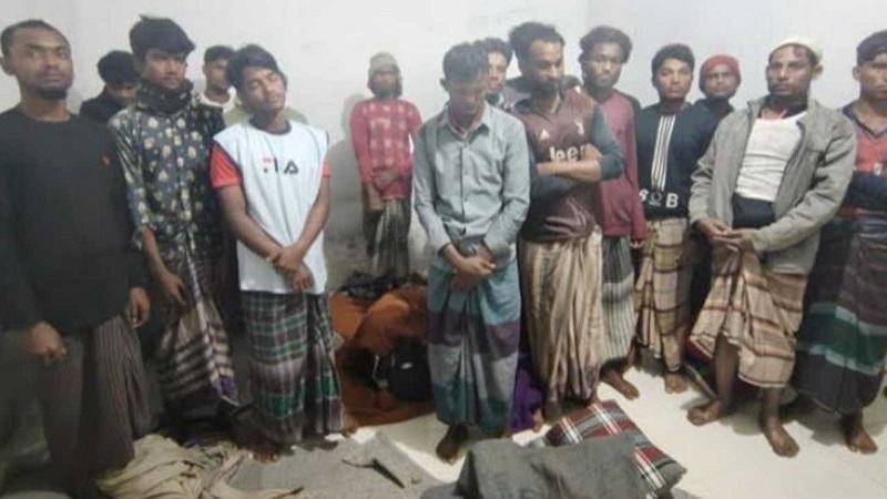 চট্টগ্রামে শ্রমিক সেজে থাকা ২২ রোহিঙ্গা আটক
