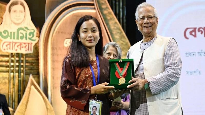 আজকের পুরস্কারটি আমার জন্য স্পেশাল হয়ে থাকবে: ঋতুপর্ণা