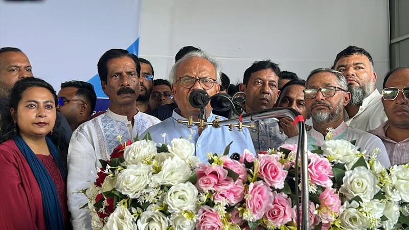 পরাজিত ফ্যাসিবাদের দোসররা বিদেশে বিলাসবহুল জীবনযাপন করছে: রুহুল কবির রিজভী