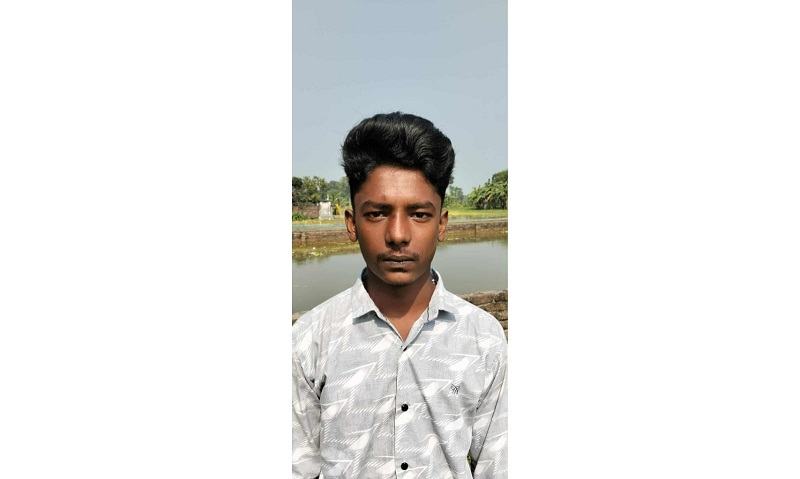 গাংনীতে গাছের সঙ্গে মোটরসাইকেলের ধাক্কায় কিশোরের মৃত্যু