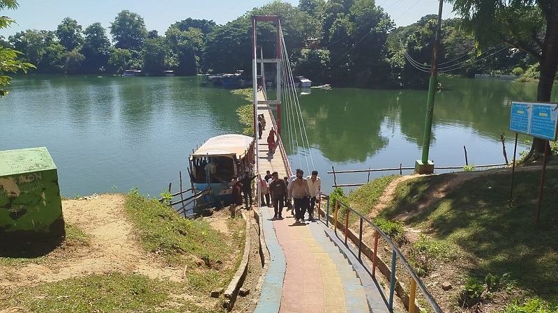 প্রায় তিন মাস পর ভেসে উঠল রাঙ্গামাটির ঝুলন্ত সেতু