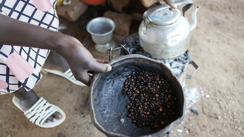 roasted-coffee-beans-AP