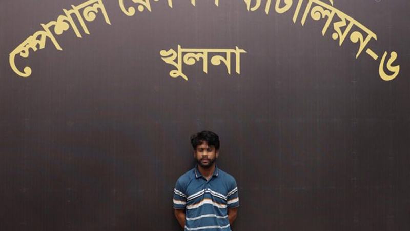 খুলনায় বিশ্ববিদ্যালয় ছাত্রকে পিটিয়ে হত্যা: সন্দেহভাজন রিফাত আটক