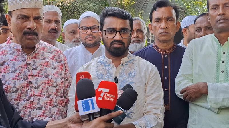থানায় ঢুকে ওসিকে চোর বলে মব করেছেন রুমিন ফারহানা: রাশেদ খান