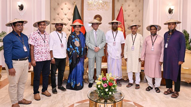 কৃষকরা দেশের শ্রেষ্ঠ মানুষ, তারাই দেশ গড়ার যোদ্ধা: রাষ্ট্রপতি