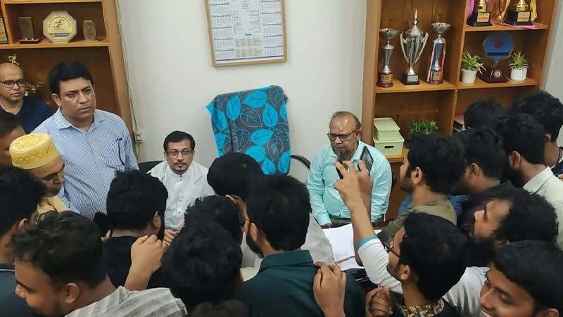 রাজশাহী বিশ্ববিদ্যালয়ে সাংবাদিকদের ওপর হামলা, মামলা করার আশ্বাস প্রশাসনের