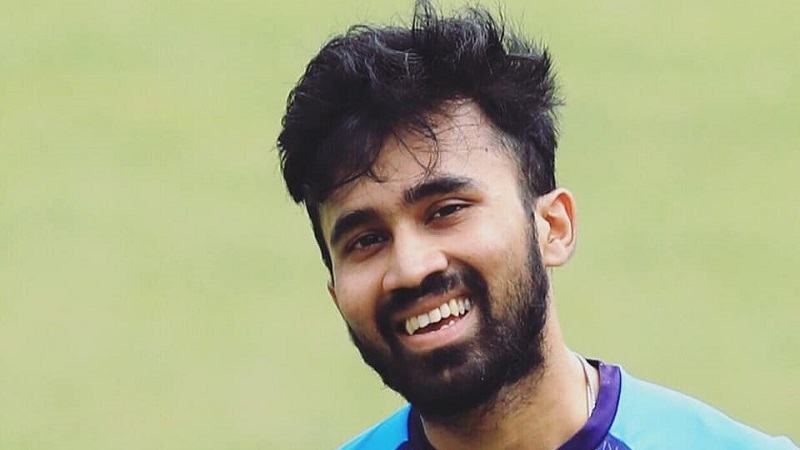 হার না মানা সেঞ্চুরিতে অগ্রণী ব্যাংককে জেতালেন সাদমান