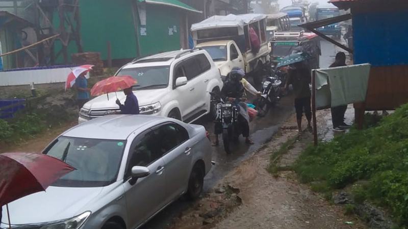 আটকে পড়া পর্যটকদের সবাই সাজেক ছেড়েছেন
