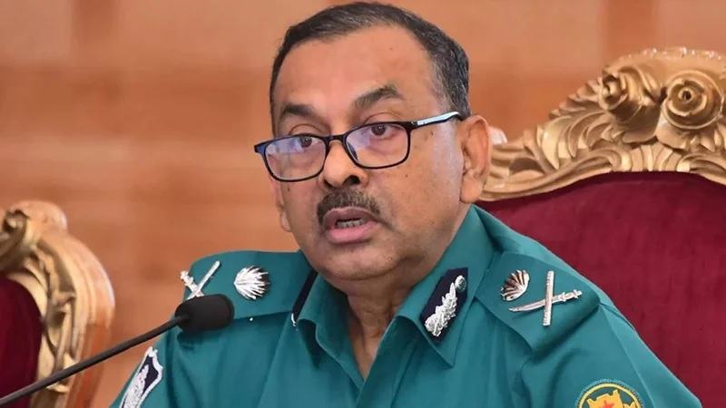 পদত্যাগপত্র জমা দিলেন ডিএমপি কমিশনার সাজ্জাত আলী