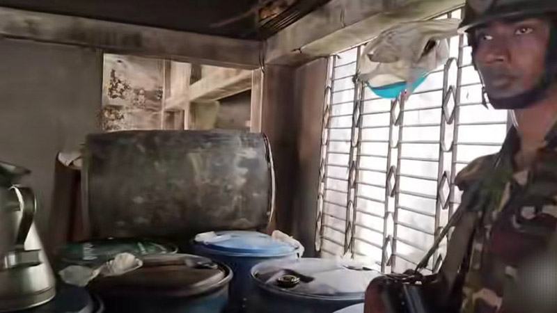 সাতক্ষীরায় ইউপি চেয়ারম্যানের বাড়িতে মিলল ১২০০ লিটার ডিজেল