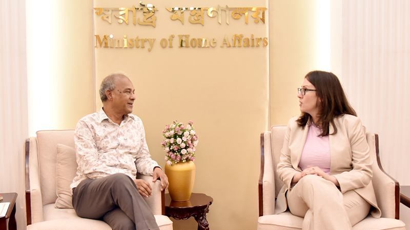 বাংলাদেশের নিরাপত্তা খাতে যুক্তরাষ্ট্রকে আরো সহযোগিতার আহ্বান স্বরাষ্ট্র উপদেষ্টার