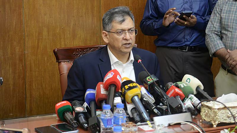 সুপ্রিম কোর্টের সামনে ককটেল বিস্ফোরণকারী দুজনকে চিহ্নিত করা গেছে: স্বরাষ্ট্রমন্ত্রী
