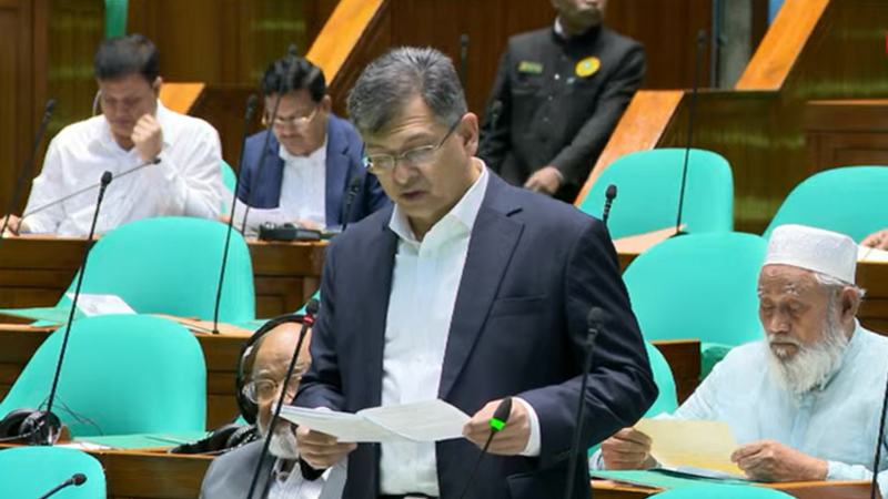 হজের ব্যয় আরো কমাতে সুনির্দিষ্ট পরিকল্পনা বাস্তবায়ন করছে সরকার