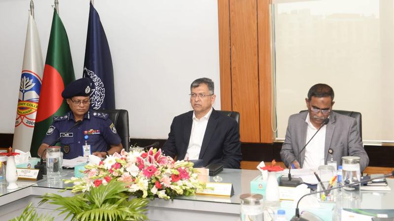 পুলিশের সক্ষমতা বাড়াতে পূর্ণাঙ্গ সাইবার সিকিউরিটি ইউনিট গঠন করা হবে: স্বরাষ্ট্রমন্ত্রী
