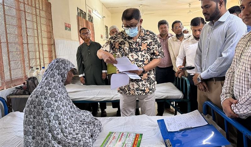 রোগী পরিবহনের ভোগান্তি কমাতে অ্যাম্বুলেন্স পুল গঠনের পরিকল্পনা করছে সরকার: স্বাস্থ্যমন্ত্রী