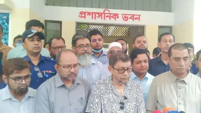 পটিয়া উপজেলা স্বাস্থ্য কমপ্লেক্স পরিদর্শন করেছেন স্বাস্থ্য ও পরিবার কল্যাণমন্ত্রী