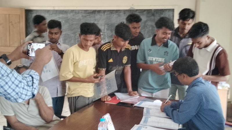 প্রবেশপত্রে ভুল, গাইবান্ধায় ১৫০ শিক্ষার্থীর এসএসসি পরীক্ষা অনিশ্চয়তায়