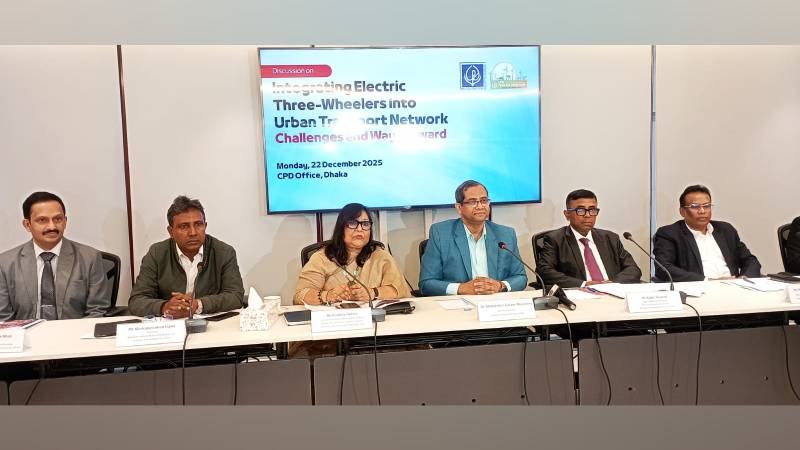 বৈদ্যুতিক যানবাহনের নামে মোটরসাইকেল দিয়ে বাজার সয়লাব