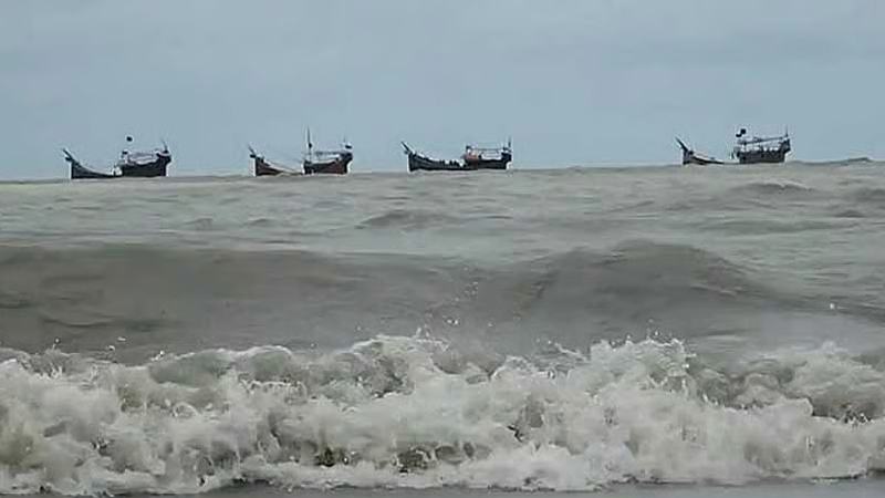 বঙ্গোপসাগরে গভীর নিম্নচাপ, ঘূর্ণিঝড়ে রূপ নিতে পারে সোমবার
