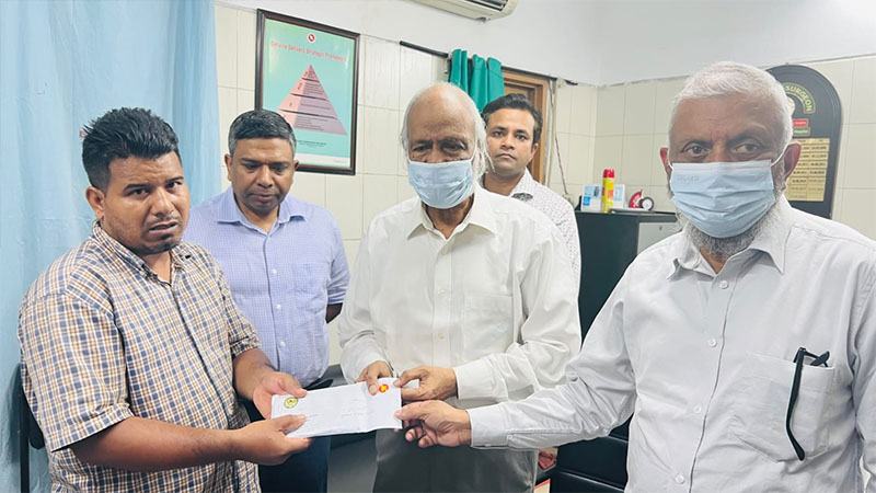 আশুলিয়ার অগ্নিকাণ্ডে দগ্ধদের দেখতে ২ মন্ত্রী ঢামেকে