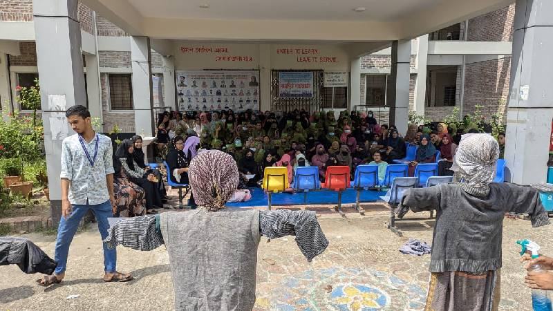১৯ দিনেও শহীদ তাজউদ্দীন আহমদ নার্সিং কলেজের অচলাবস্থা কাটেনি
