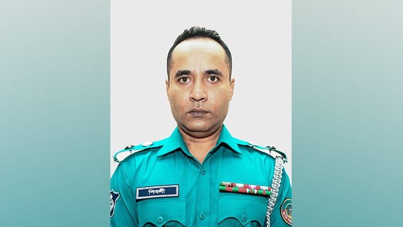 থানায় বাদীকে মারধরের পর গুলি করার চেষ্টা করেন এসপি শিবলী