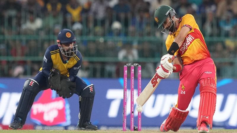 গ্রুপ চ্যাম্পিয়ন হয়ে সুপার এইটে জিম্বাবুয়ে