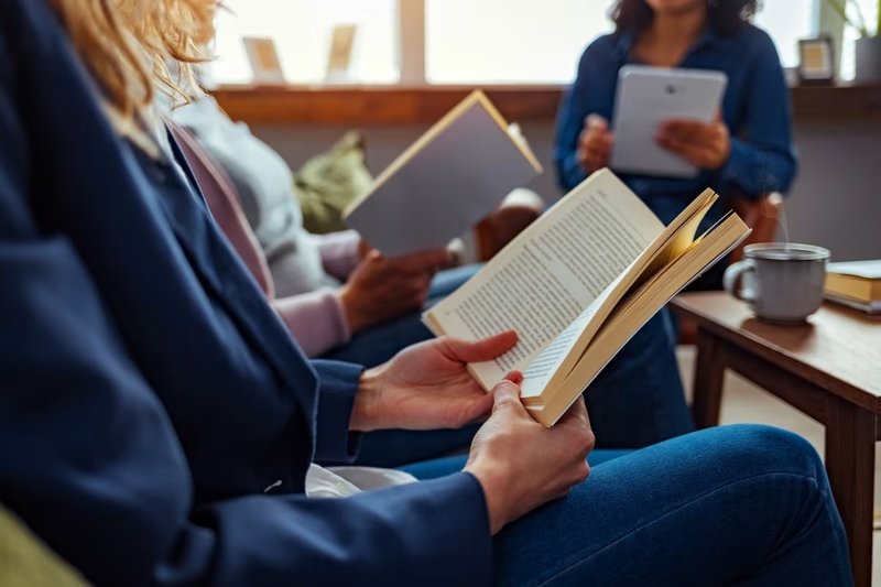 silent_book_club12