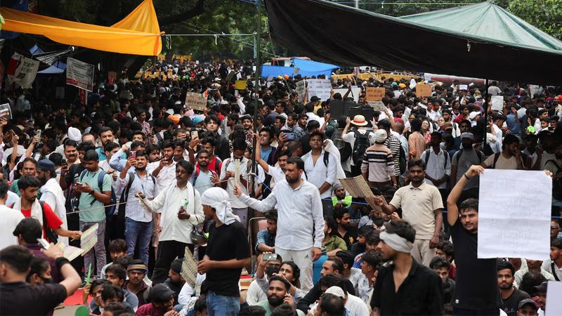 বিক্ষোভে অংশ নেয়া শিক্ষার্থীদের হয়রানি, ফের কর্মসূচির হুঁশিয়ারি ককরোচ পার্টির