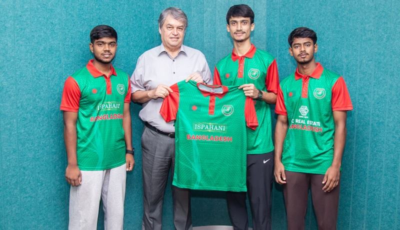 ইস্পাহানি ও এবিসি রিয়েল এস্টেটের পৃষ্ঠপোষকতায় লাহোরে তিন তরুণ স্কোয়াশ খেলোয়াড়